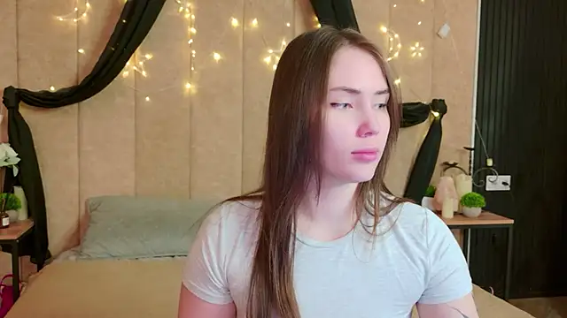 Arielle Vade online show from May 6, 5:25 am