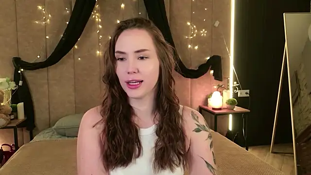Arielle Vade online show from May 19, 5:25 am