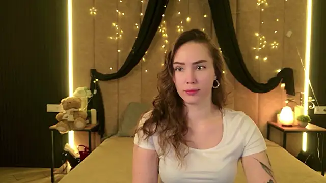 Arielle Vade online show from May 20, 5:35 am