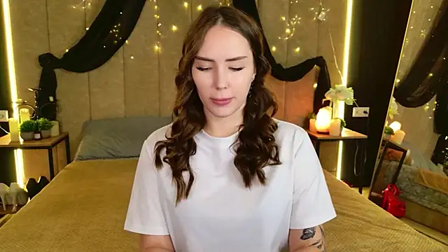 Arielle Vade online show from June 30, 5:19 am