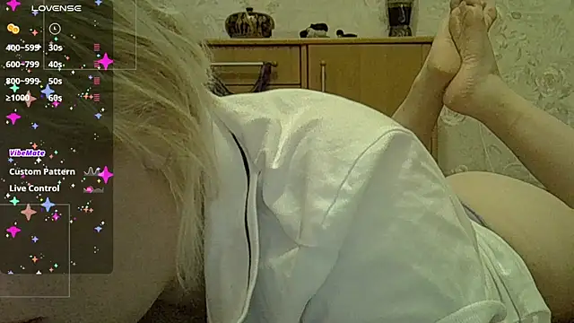 CurvyWild Lady30 online show from March 10, 10:37 pm