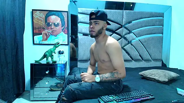 Xanderstone00 online show from June 1, 2:02 am