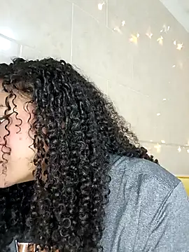 BrianaSweetxxx online show from February 19, 2:18 am