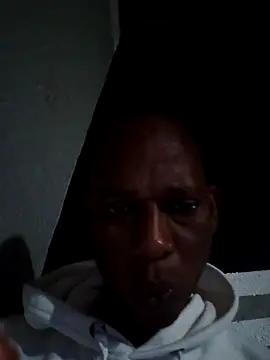 smallt98 online show from February 14, 10:50 pm