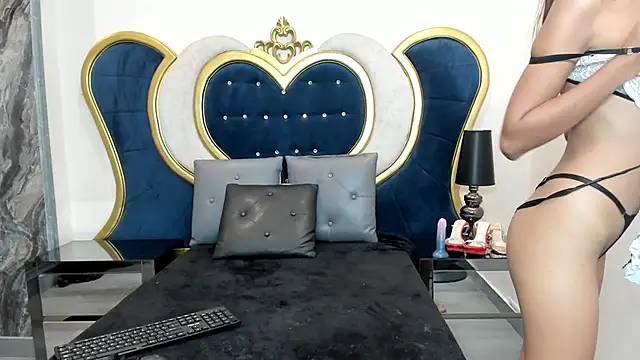 LinaSalazar online show from March 18, 11:30 pm