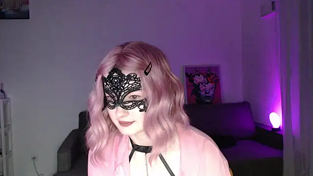 LunaXcherry online show from February 26, 5:12 pm