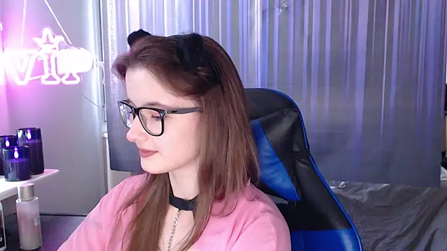 Snapshot of LunaXcherry chatting on June 29, 5:13 pm LunaXcherry online show from June 29, 5:13 pm