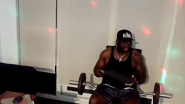 darkstallion7 online show from April 28, 3:33 am