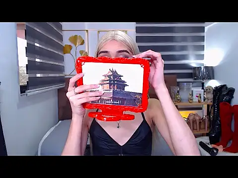 JuicyCockThea online show from May 3, 11:44 pm