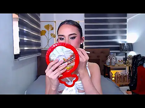 JuicyCockThea online show from May 7, 1:11 am