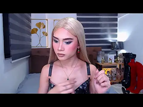 JuicyCockThea online show from May 25, 12:55 pm