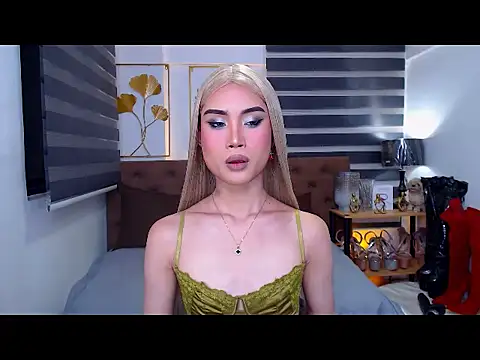 JuicyCockThea online show from May 26, 2:13 pm