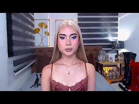 JuicyCockThea online show from May 31, 9:05 pm