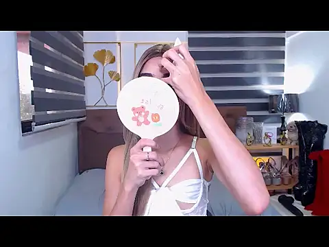 JuicyCockThea online show from June 6, 1:00 am
