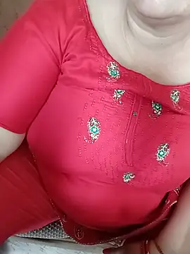 Snapshot of Simran_008 chatting on May 27, 2:30 am Simran 008 online show from May 27, 2:30 am