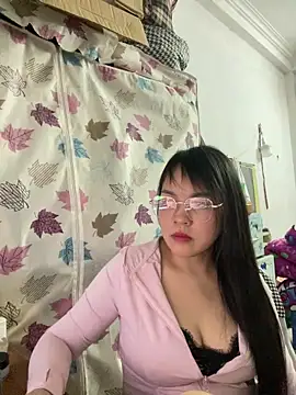 Strawberry-wet online show from March 14, 12:43 pm