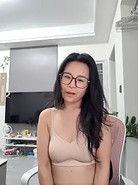 yunchui0101 online show from March 18, 11:13 am