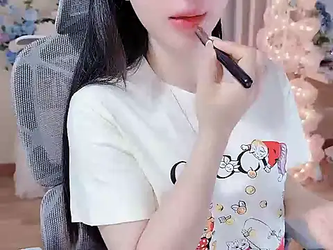 Snapshot of Agnelyn___ chatting on July 11, 1:19 am Agnelyn online show from July 11, 1:19 am