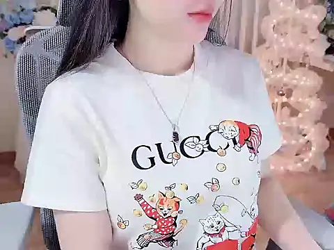 Snapshot of Agnelyn___ chatting on July 14, 1:41 am Agnelyn online show from July 14, 1:41 am