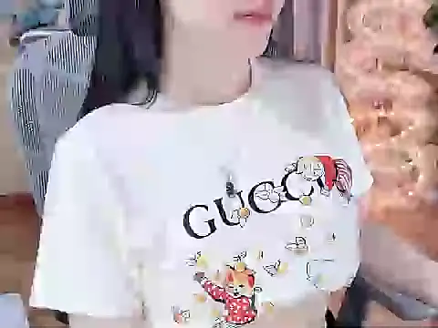 Snapshot of Agnelyn___ chatting on July 24, 11:14 pm Agnelyn online show from July 24, 11:14 pm