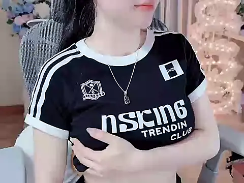 Snapshot of Agnelyn___ chatting on July 30, 1:48 am Agnelyn online show from July 30, 1:48 am