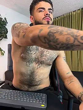 Benjii Carter1 online show from June 18, 1:06 am