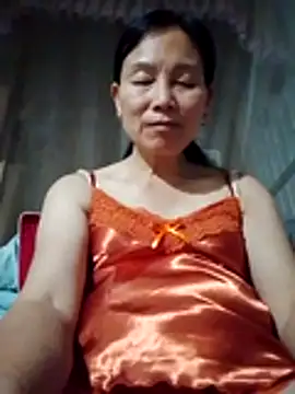Snapshot of Kiss_love2 chatting on May 31, 2:46 pm Kiss love2 online show from May 31, 2:46 pm