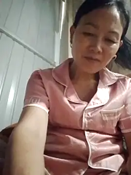Snapshot of Kiss_love2 chatting on June 30, 2:45 am Kiss love2 online show from June 30, 2:45 am