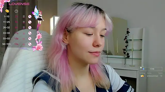 Snapshot of EmilyTrase chatting on June 11, 1:27 am EmilyTrase online show from June 11, 1:27 am