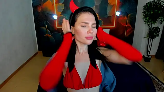 Snapshot of little__isabel chatting on July 25, 2:09 am little isabel online show from July 25, 2:09 am
