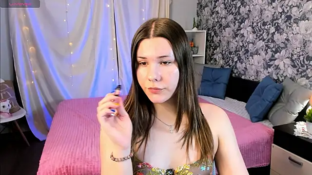 Coraline kitty online show from February 22, 6:24 am