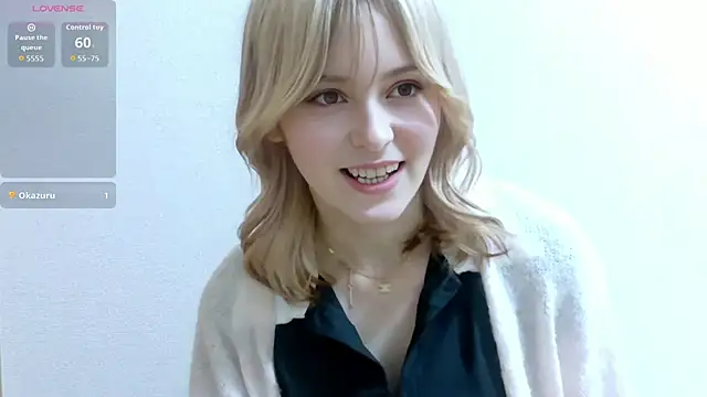 Snapshot of e_ri_ka93 chatting on June 17, 2:07 pm e ri ka93 online show from June 17, 2:07 pm