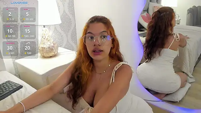 Snapshot of keiira_foxxx chatting on June 8, 11:32 am keiira foxxx online show from June 8, 11:32 am