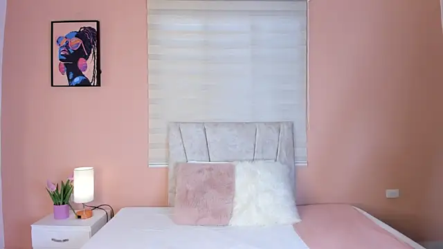 Snapshot of Maily_vega chatting on June 18, 1:26 pm Maily vega online show from June 18, 1:26 pm