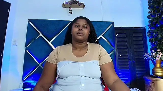Snapshot of AlexaRousse4u chatting on May 6, 10:26 pm AlexaRousse4u online show from May 6, 10:26 pm