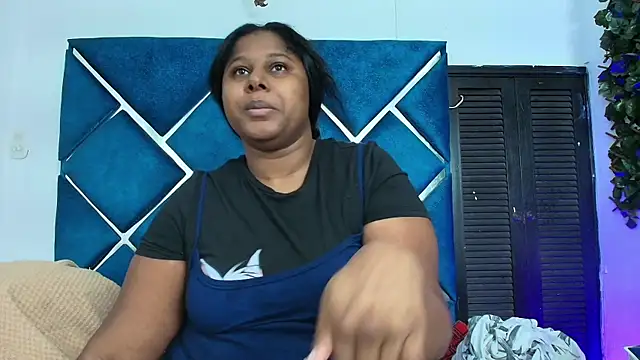 Snapshot of AlexaRousse4u chatting on June 13, 11:13 pm AlexaRousse4u online show from June 13, 11:13 pm