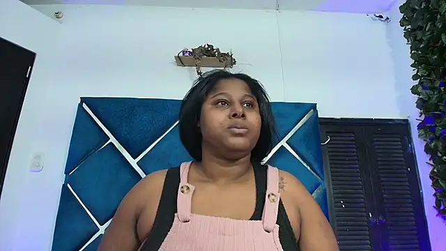 Snapshot of AlexaRousse4u chatting on June 15, 11:18 pm AlexaRousse4u online show from June 15, 11:18 pm
