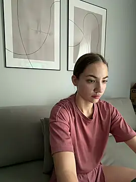  Patricia P online show from July 18, 4:38 am
