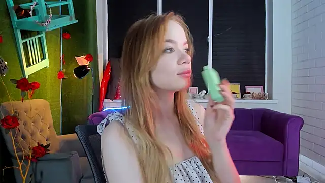 Snapshot of AmyNox chatting on June 6, 5:12 am AmyNox online show from June 6, 5:12 am