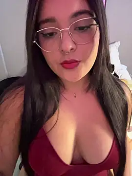 Snapshot of victtoria18 chatting on April 1, 3:31 pm victtoria18 online show from April 1, 3:31 pm