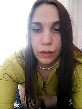 Snapshot of AlisaLowq chatting on June 22, 6:32 am AlisaLowq online show from June 22, 6:32 am