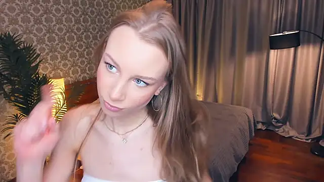 CarmenLipkin online show from March 9, 2:21 pm