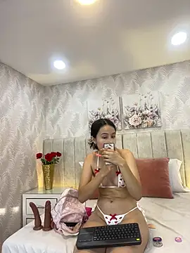 Brisa Silva online show from July 6, 11:51 am