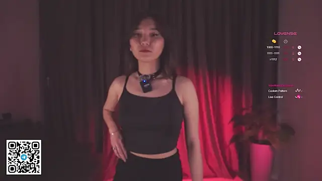 Snapshot of MentallyMonika chatting on February 24, 3:10 pm MentallyMonika online show from February 24, 3:10 pm