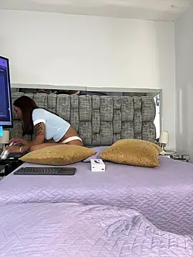 Snapshot of amara_wet04 chatting on May 28, 5:16 am amara wet04 online show from May 28, 5:16 am