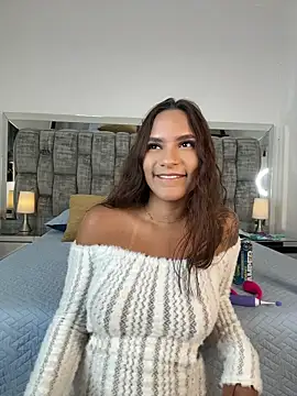 Snapshot of amara_wet04 chatting on July 25, 6:00 am amara wet04 online show from July 25, 6:00 am