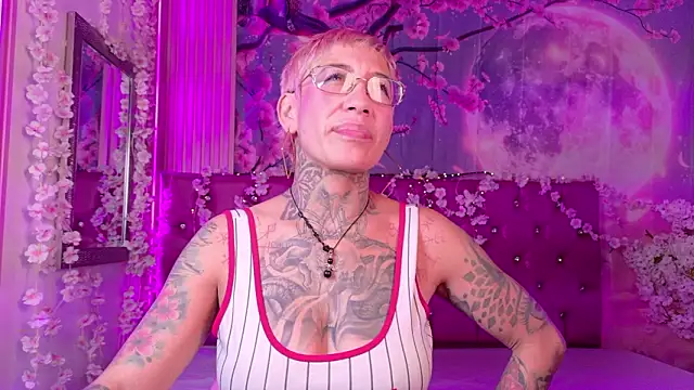 Everlyn sexx online show from February 22, 1:31 pm