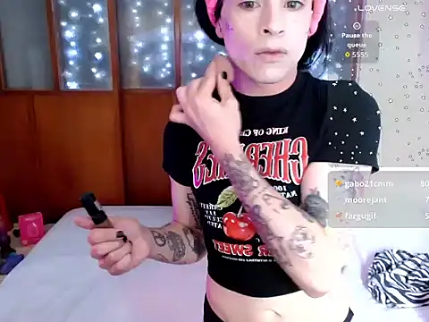 DanniHotBoy02 online show from February 24, 4:16 pm