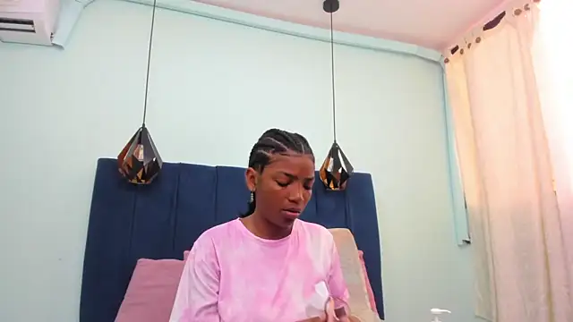 Sexy ebony 1 online show from June 16, 11:46 am
