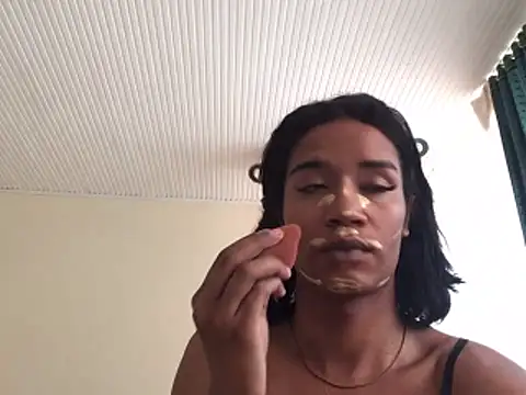 Snapshot of horny_brii chatting on May 6, 5:18 pm horny brii online show from May 6, 5:18 pm